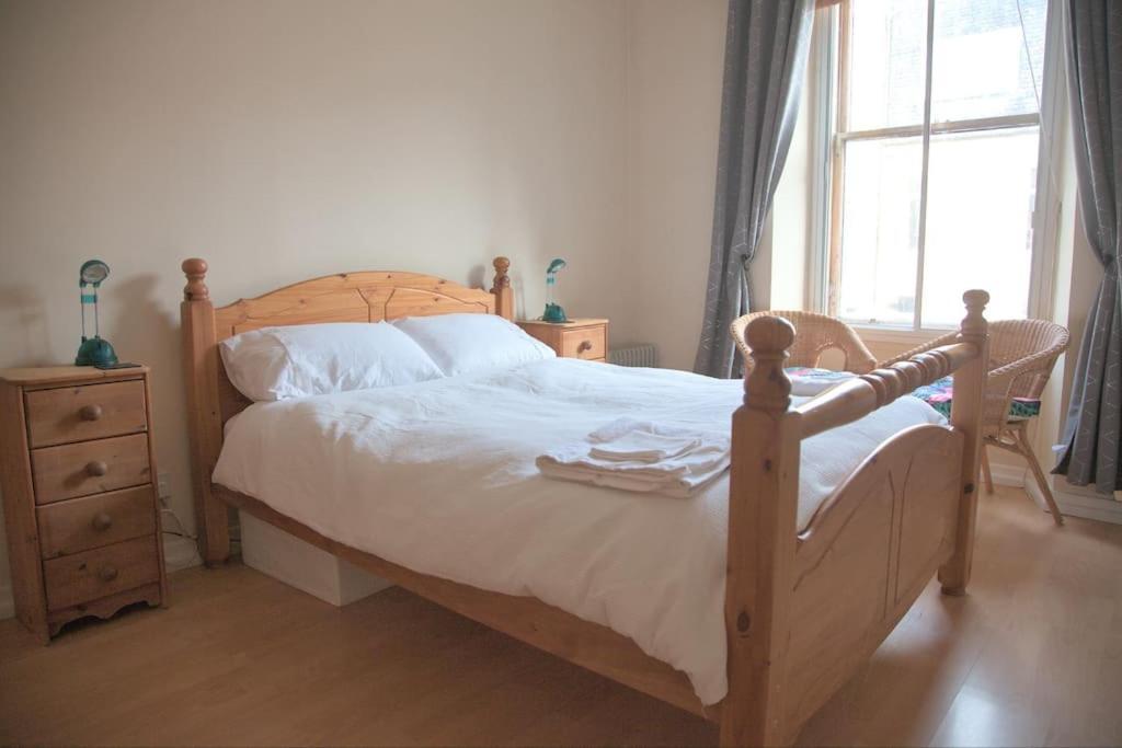 Appartamento Cosy N Comfy Flat In Historic Heart Of Edimburgo Esterno foto